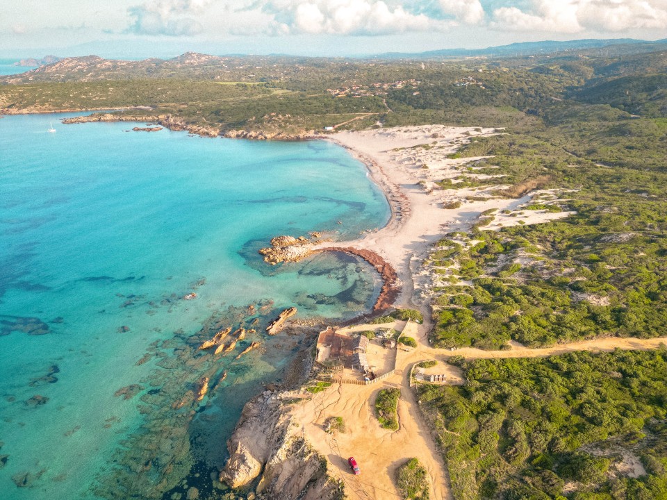 Spiaggia Rena Majore, Aglientu