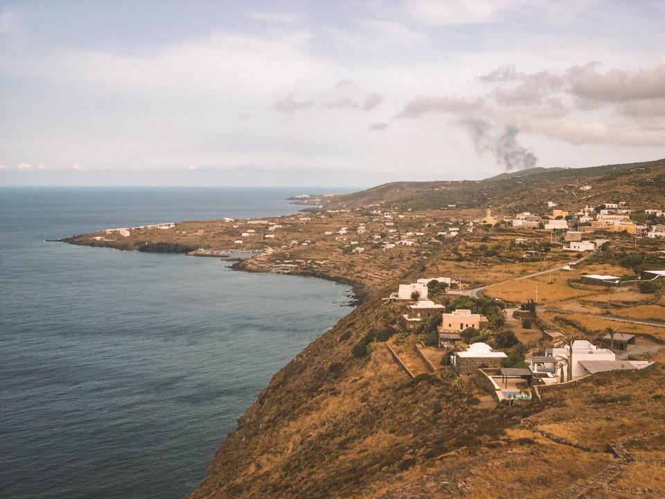 Giro dell'isola dalla Strada Perimetrale alla scoperta delle Cale