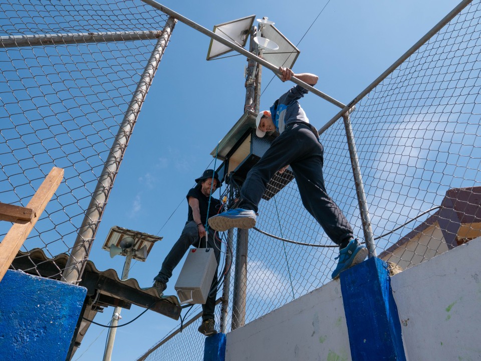 Lavori elettrici e impianti fotovoltaici nelle Ande