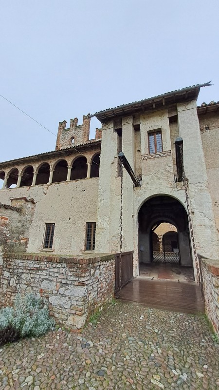 Castello di Malpaga