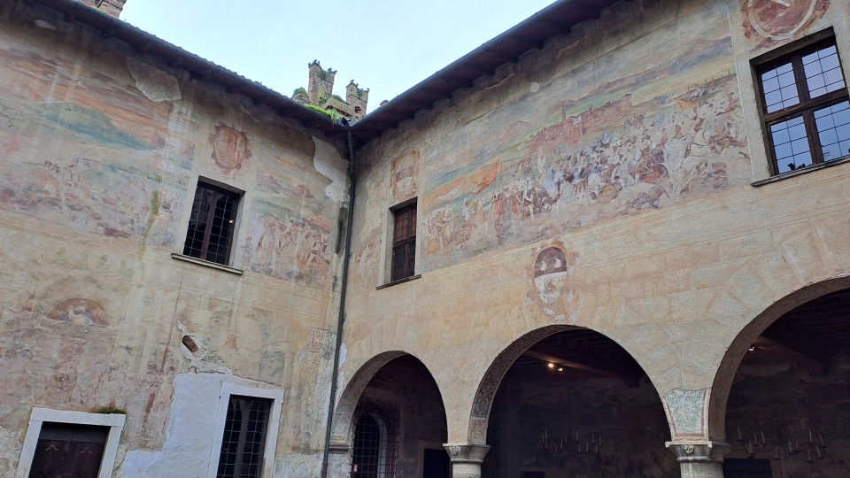 Castello di Malpaga