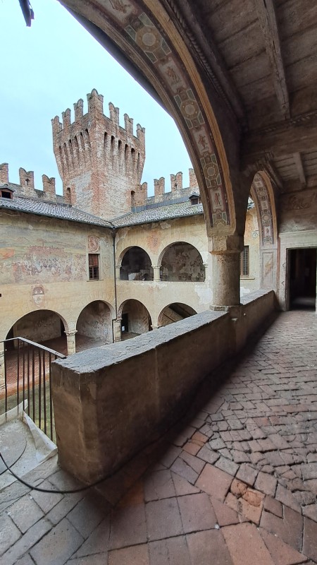 Castello di Malpaga