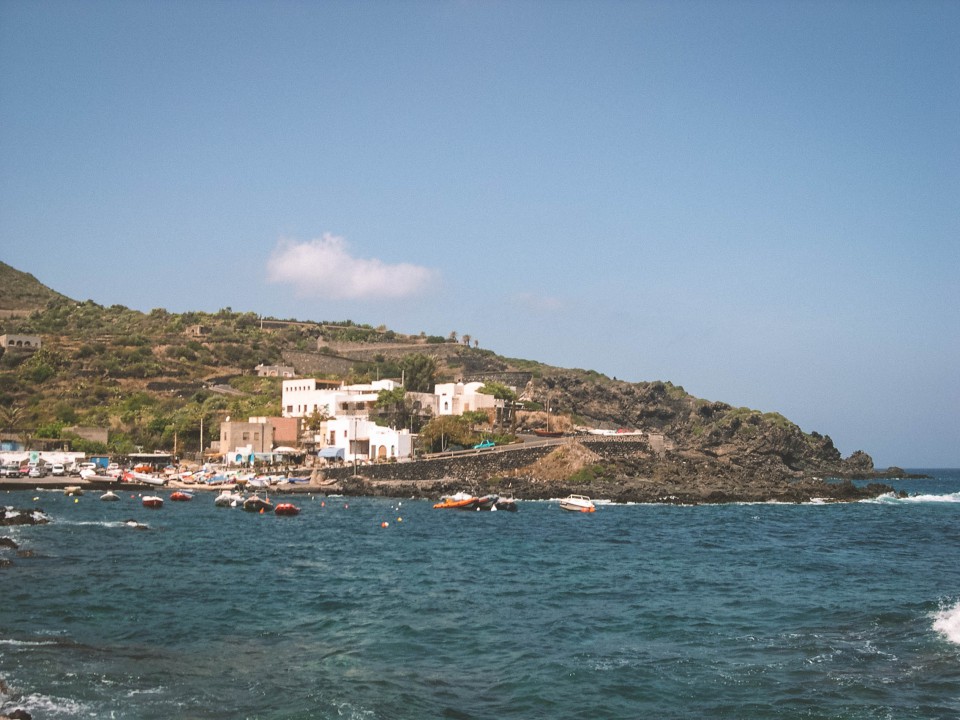 Giro completo dell'isola dalla Strada Perimetrale alla scoperta delle Cale