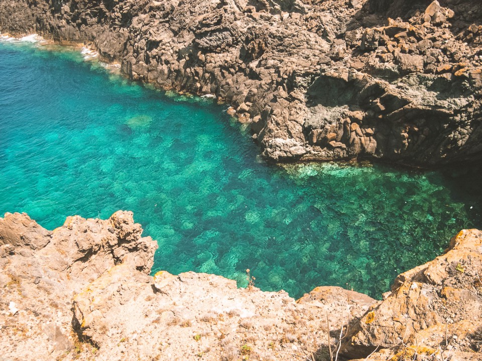 Giro completo dell'isola dalla Strada Perimetrale alla scoperta delle Cale