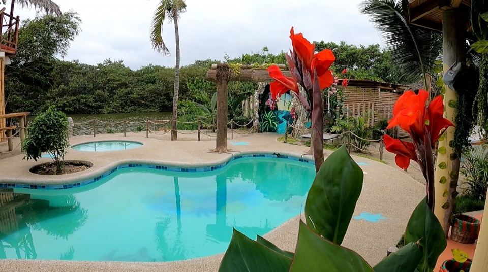 Piscina dell'Hotel Bambu di Canoa