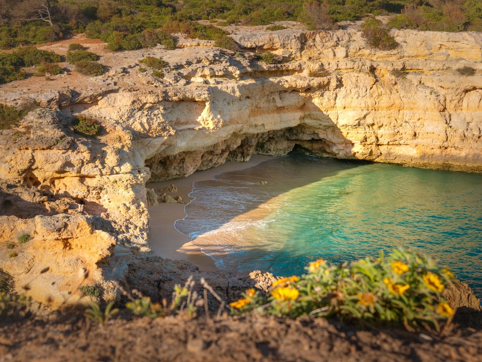Praia da Albandeira