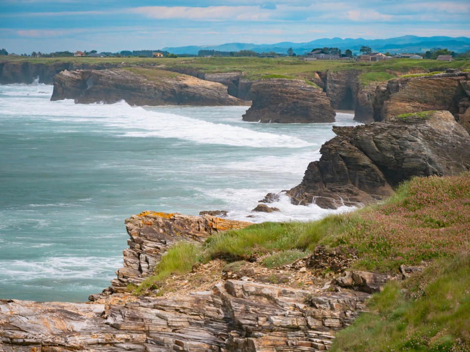 Praia das Catedrais