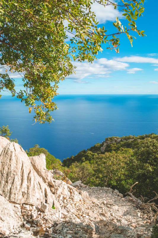 Trekking per Cala Mariolu