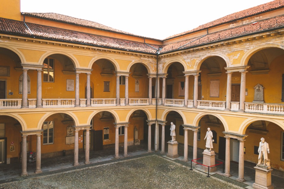  Università di Pavia