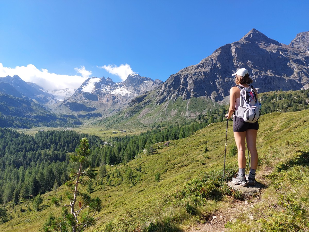 Partenza dalla Val Viola, vista sul ghiacciaio