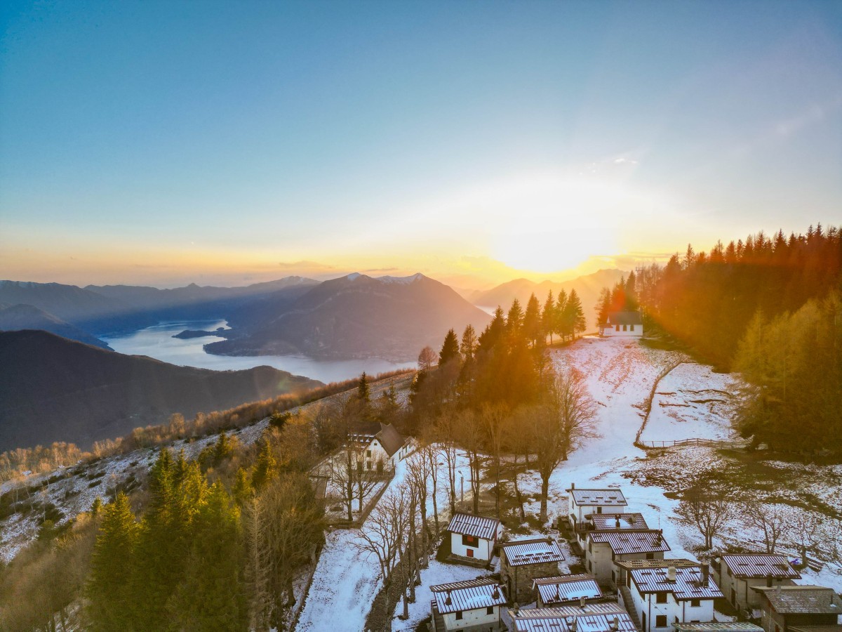 Alpe Giumello al tramonto