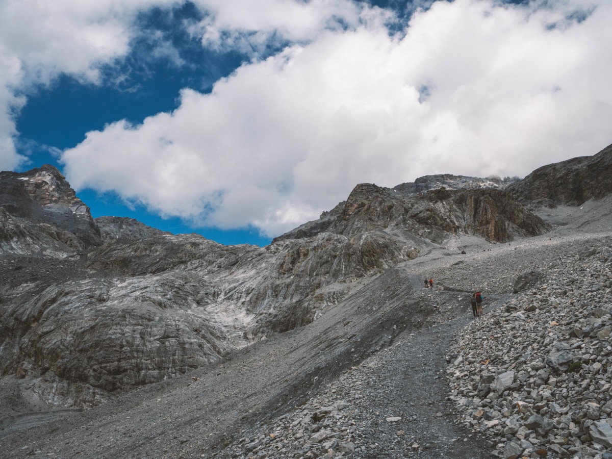 Continua la salita verso il rifugio