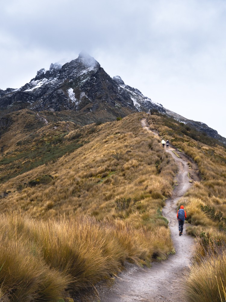 Sentiero per il Rucu Pichincha