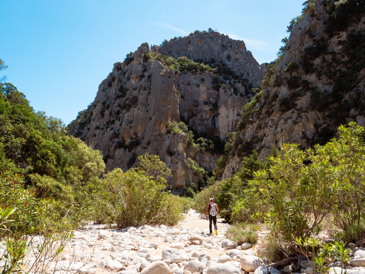 Trekking verso Cala Luna